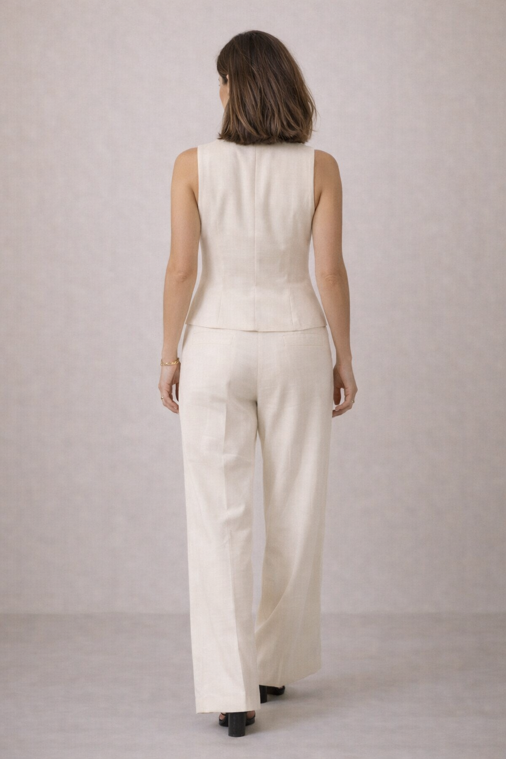 Almond Milk Tailored Vest | ICHI