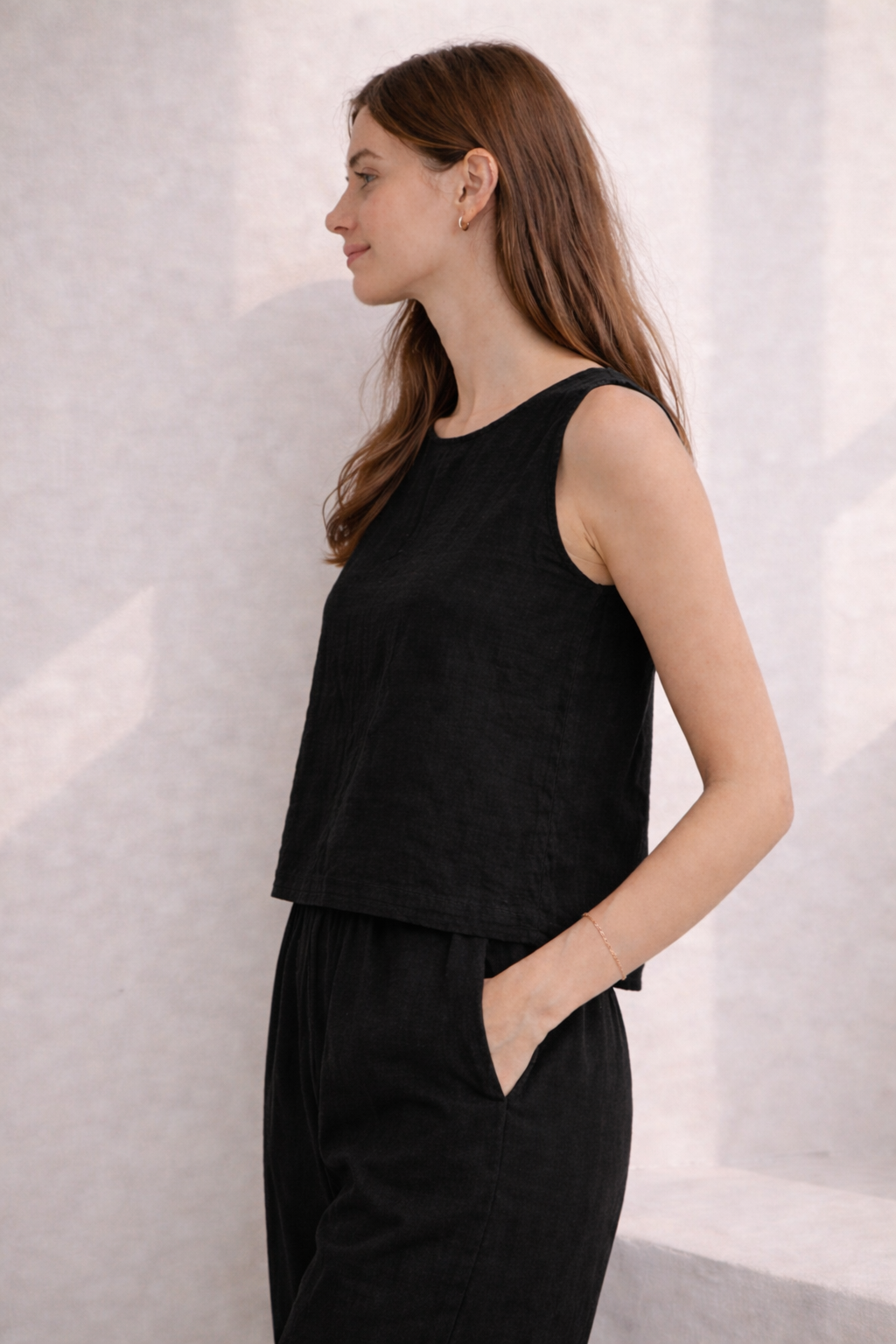 Linen Sleeveless Top – Black Lightweight Summer Blouse