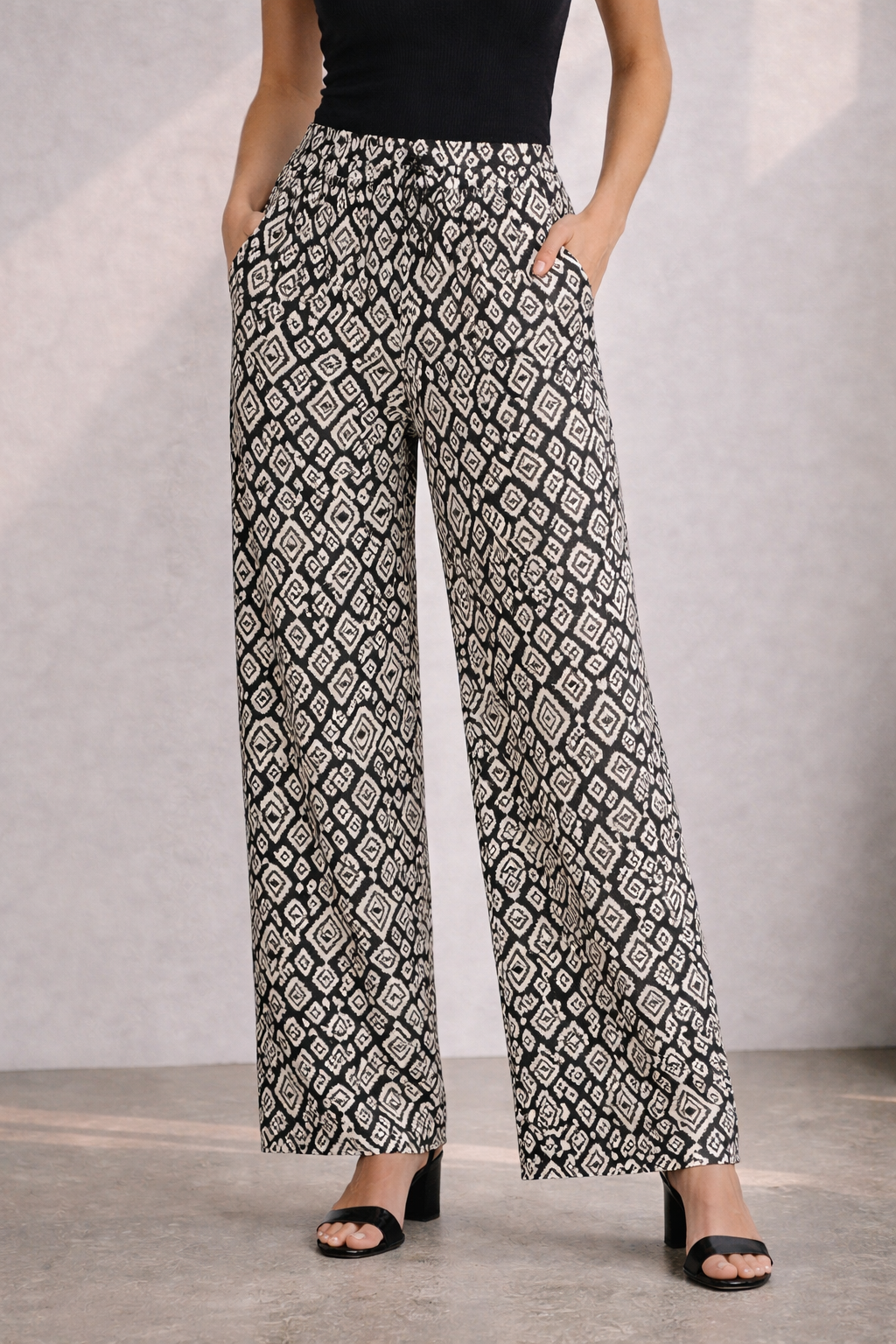 Black Diamond Pull-On Trousers for Women | ICHI