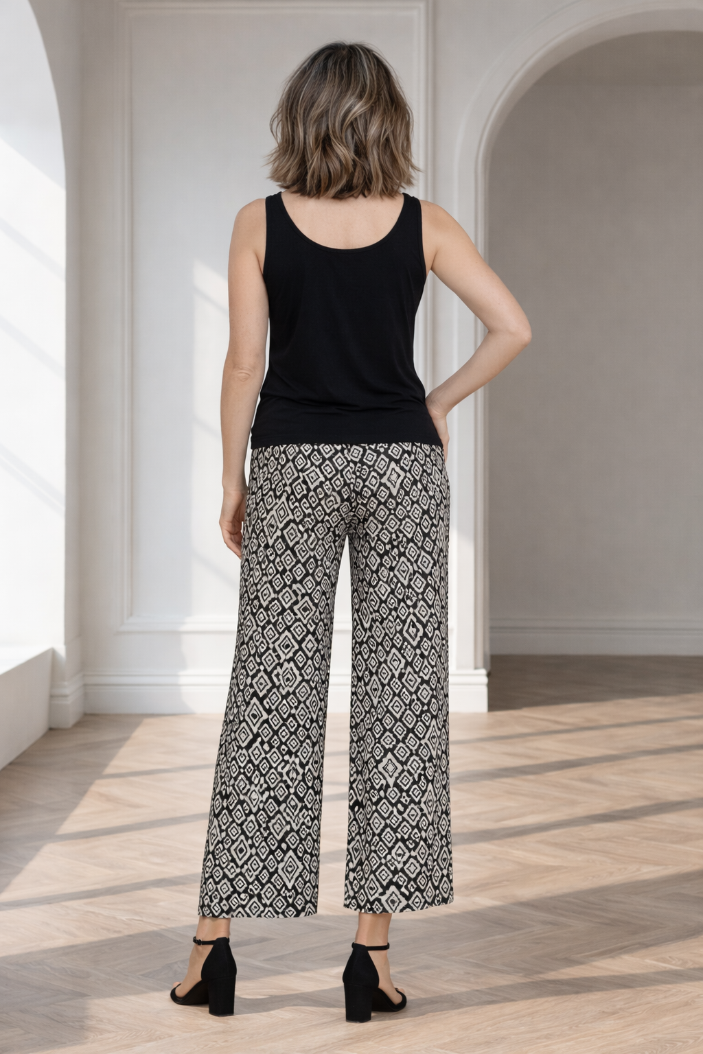 Black Diamond Pull-On Trousers for Women | ICHI